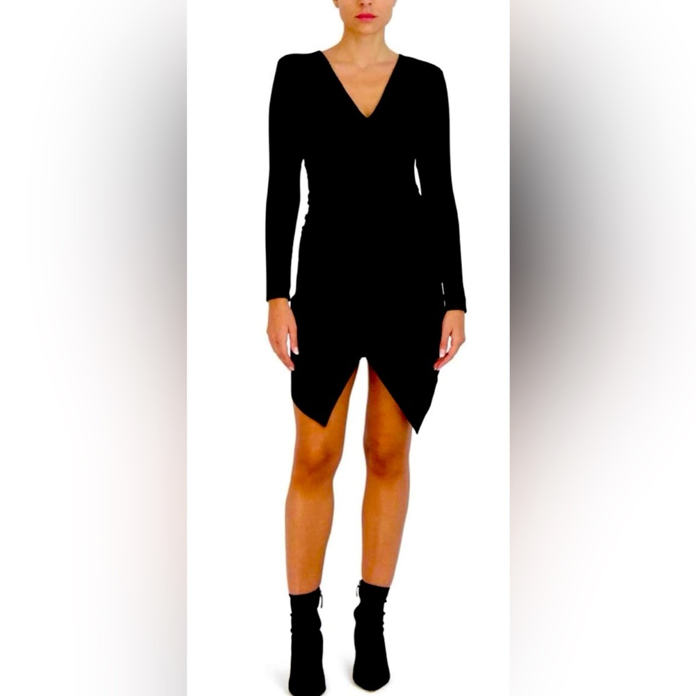 BCBGMAXAZRIA  Woman’s Dress Size XL
Color: Black